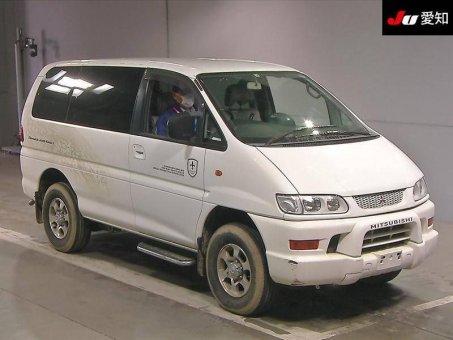 Mitsubishi Delica
