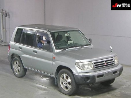 Mitsubishi Pajero Io