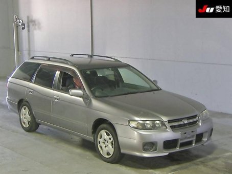 Nissan Avenir