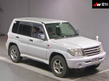 Mitsubishi Pajero Io