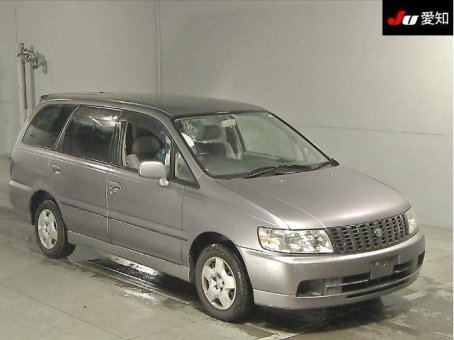 Nissan Bassara