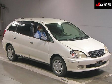 Toyota Nadia