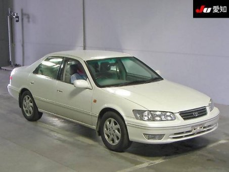 Toyota Camry Gracia