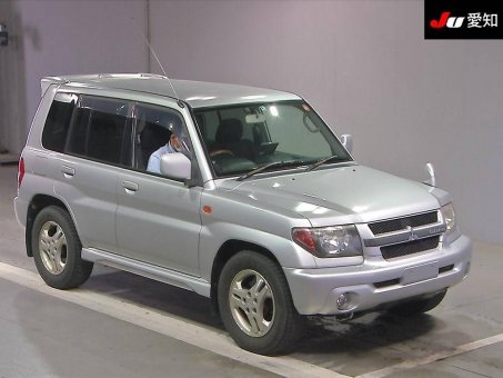 Mitsubishi Pajero Io