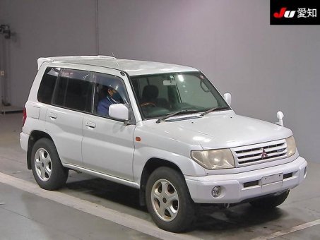 Mitsubishi Pajero Io