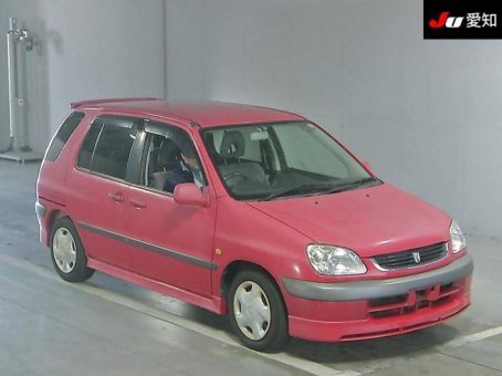 Toyota Raum