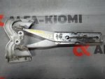 Петля капота